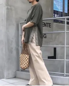 Munich サイドスリットTシャツのサムネイル