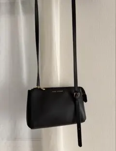 MARC JACOBS ブラックショルダーバッグ