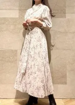 【SNIDEL】スナイデルSustainableタックスタンドワンピース