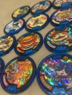 妖怪メダル　青ホロ12枚セット　フユニャントパニャン他
