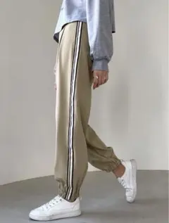 DAZY サイドストライプ 伸縮性ウエスト ジョガーラインパンツ　完売品