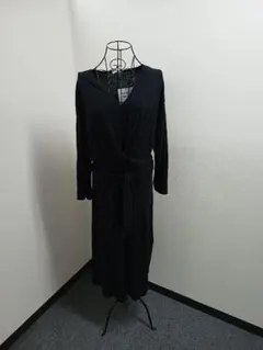 046 ZARA Perfect Basics ブラックラップドレス