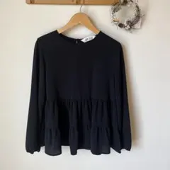 H&M 140 黒ブラウス