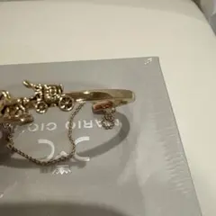 COACH ゴールドカラー バングル ブレスレットのサムネイル