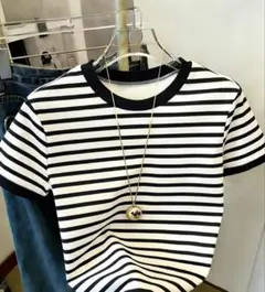 ボーダー柄 半袖Tシャツ ブラック×ホワイトのサムネイル