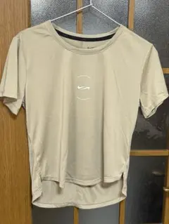 Nike DRI-FIT ベージュ Tシャツ S/P