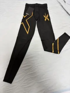 【新品タグ付き】2XU メンズ ブラック/ゴールド ロングタイツ S