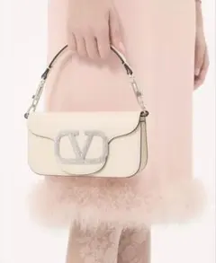 VALENTINO ショルダーバッグ ホワイト - メルカリ