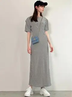 チェック柄パフスリーブワンピース