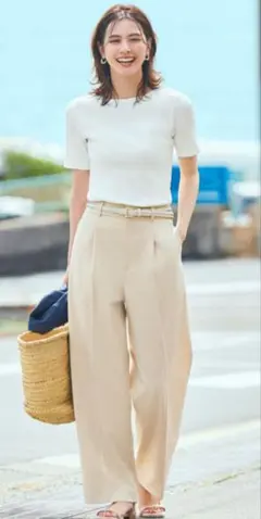 UNIQLO タックワイドパンツ 新品未使用