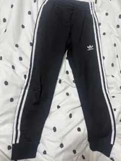 adidas トラックパンツ