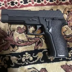 SIG SAUER P226 E2本体 ライト付き マガジン4本付 SIG SAUER P226 E2本体 ライト付き マガジン4本付 - メルカリ