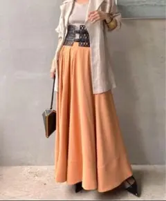 新品 タグ付き AMERI vintage フレアロングスカート Mのサムネイル