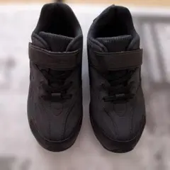 瞬足21.0EEブラックスニーカー