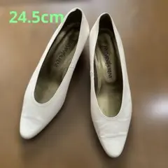 イブサンローラン　パンプス　ローヒール　オフホワイトのサムネイル