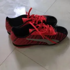 PUMA サッカーシューズ ブラック レッド