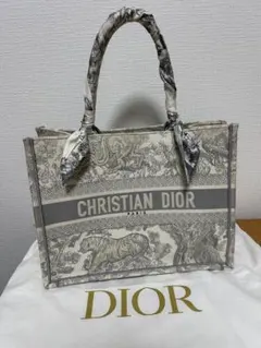 CHRISTIAN DIOR Book Tote ミディアム