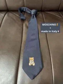 MOSCHINO ネクタイ　激レア！ベア刺繍！イタリア製！美品！早いもの勝ち！のサムネイル