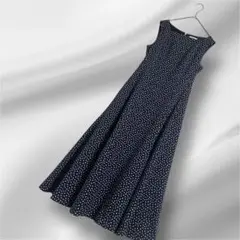 アベニールエトワール　結婚式　ワンピース　サイズ36 Sサイズ アベニールエトワール ビジュー付き ワンピース ネイビー 36
