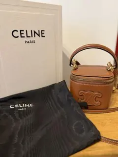 セリーヌ　CELINE ミニ バニティケース キュイル トリオンフのサムネイル