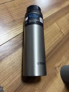 タイガー　水筒　0.8Lのサムネイル