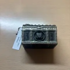 Item thumbnail for item 7b61e5a9-fcbc-4435-94c7-f4f13a02f816