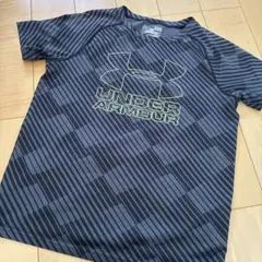 【アンダーアーマー】TシャツYLG