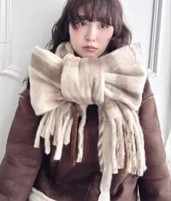 Loueme チェックボリューム太フリンジマフラー ベージュ