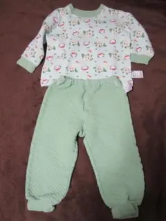 UNIQLO キルトパジャマ　いないいないばあ　100