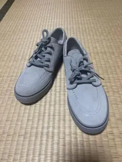 未使用品　グレー スエード スニーカー NIKE ZOOM AIR