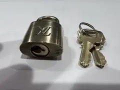 Louis Vuitton 南京錠 鍵付き フランス製