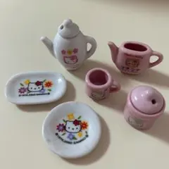 サンリオ　ハローキティ　ミニチュア食器　レトロ　値下げOK