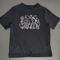 Nike 黒 Tシャツ