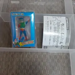 クレヨンしんちゃん ミニチュアパッケージコレクション　ガチャ　アクション仮面②