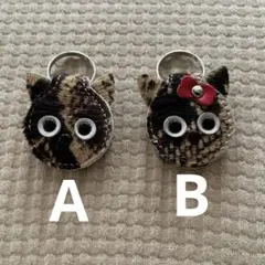 ハンドメイド　コインキーホルダー　ネコ