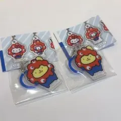 サンリオ　ミャクミャクなりきりアクリルチャーム　ポムポムプリン