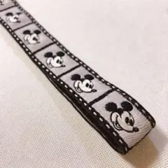 【約40年前】カメラのストラップ【ミッキー】