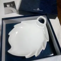 Item thumbnail for item 32d38f63-99e8-40ce-914d-8ff3f959b1bf