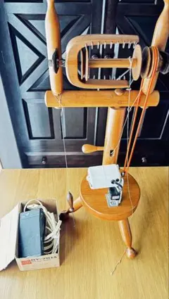 東京手織機　電動管巻機2 電動糸巻機　手織り 東京手織機製電動管巻き器・かせ繰り器・大管立てどれも1万円！！+