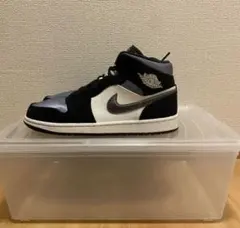 ナイキ エアジョーダン1 ミッド SE ブラックサテン