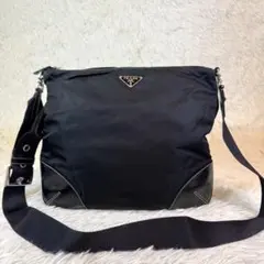 大人気✨プラダ ショルダーバッグ 三角ロゴ ブラック ナイロン 斜め掛け