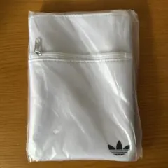 adidas ポーチ ノベルティ