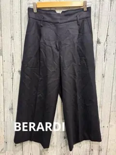 ♠️ BERARDI ベラルディ　羊毛　クロップドパンツ　日本製