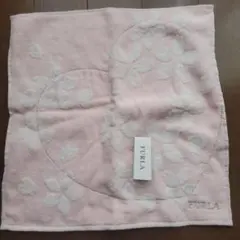 【新品】FURLA　ハンドタオル　ピンク