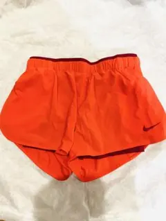 Nike DRI-FIT オレンジ　赤 ショートパンツ M 新品タグ付き