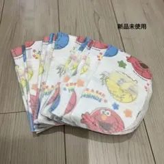 新品未使用　お食事エプロン　セサミストリート柄　15枚