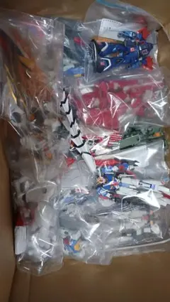 ゲ*ン様 【ジャンク品】HGガンプラ中心 50体以上まとめ売り ジャンク品】HGガンプラ中心 50体以上まとめ売り - メルカリ