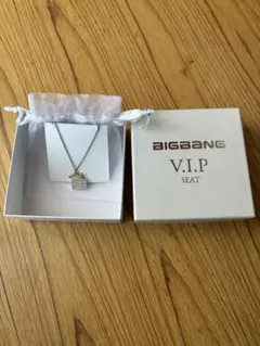 BIGBANG V.I.P SEAT 特典 非売品 スワロフスキーネックレス - メルカリ