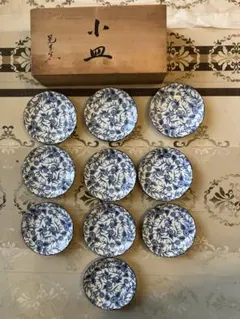 青い花柄の陶器製小皿10枚セット