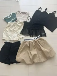女の子服セット（Tシャツ、ショートパンツ、スカートなど